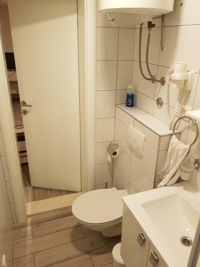 Apartments Marin Трогир Екстериор снимка