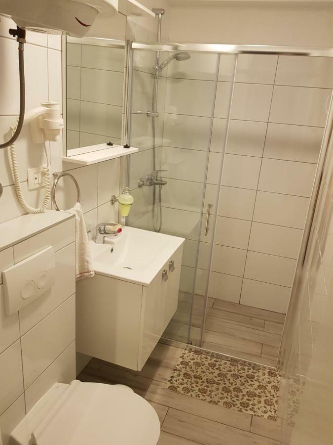 Apartments Marin Трогир Екстериор снимка